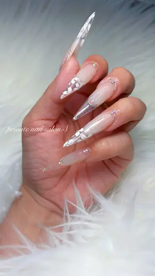 ネイル 関山 志乃のネイルデザイン