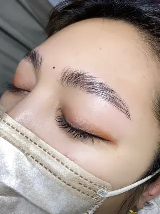 アイブロウ Mekukuru ミィククルの眉毛・アイブロウイメージ