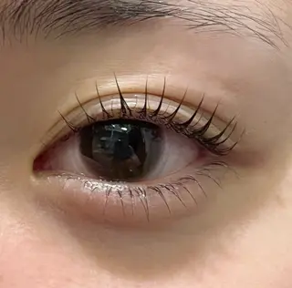 マツエク・マツパ トータルビューティサロン cure所属・鈴木 里奈のマツエク・マツパデザイン