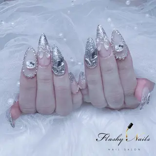 ネイル FlashyNails所属・Flashy Nailsのネイルデザイン