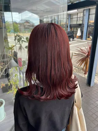 ミディアム alu所属・alu yuinaのヘアスタイル