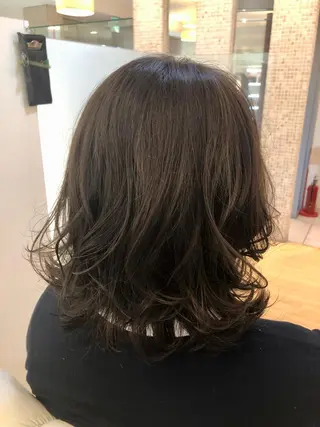 ミディアム 山岡 徹也のヘアスタイル