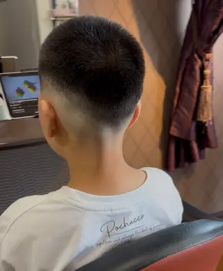 メンズ HAIR&MAKE GLOSSY所属・飛彈 優風のヘアスタイル