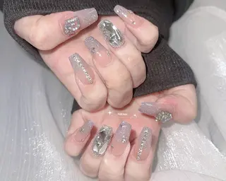 ネイル RINA 🤍のネイルデザイン