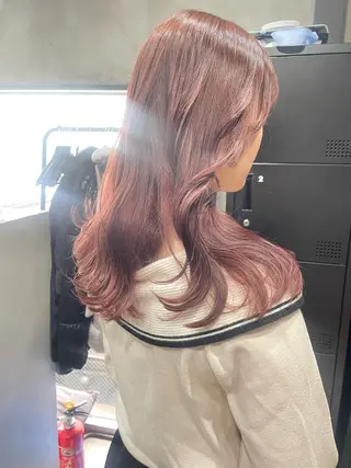 セミロング カラー AIRI layer cut hairのヘアスタイル