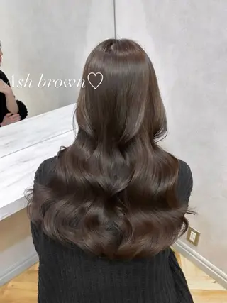 ロング ヘアアレンジ SALOWIN銀座一丁目suite店所属・🩷韓国ヘア/ヨシン モリ🩷Maikaのヘアスタイル