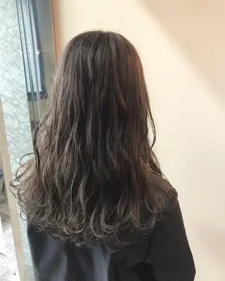 セミロング カラー 🉐レイヤー/塩見 弘樹🉐渋谷のヘアスタイル