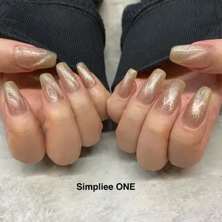 ネイル シンプリーワン 渋谷店🪄MOENAのネイルデザイン