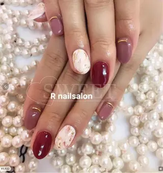 ミディアム R NAILSALONのネイルデザイン