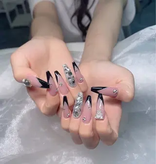 ネイル HIN NAILのネイルデザイン