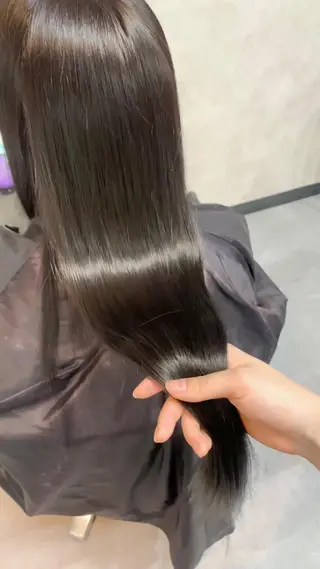 KISS SWAN所属・B E C H I C O〔べち子〕のヘアスタイル