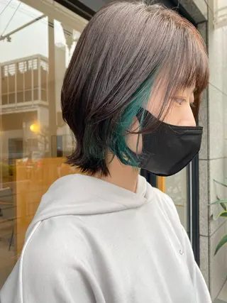 ショート カラー 艶髪🌟髪質改善✨ Zinaヤマダ チサのヘアスタイル