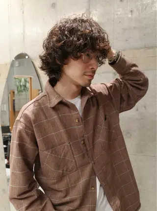 パーマ メンズ 柔らかいオリーブ🍃 カラーNatsumiのヘアスタイル