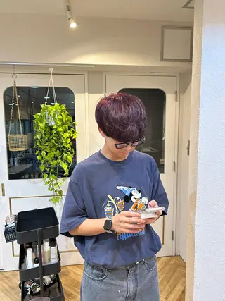 ショート カラー メンズ 井上 夏乃葉のヘアスタイル