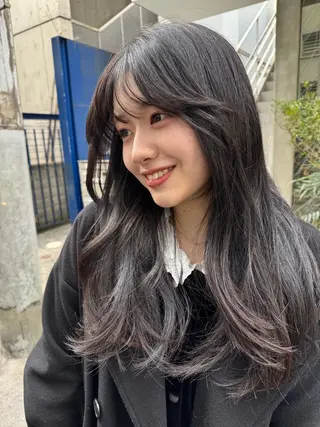 ロング カラー イゲタ カイトのヘアスタイル