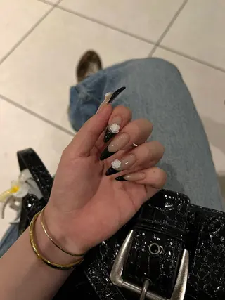 ネイル Nail AVANCE.所属・加守 夏喜のネイルデザイン