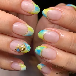 ミディアム Blanc ブランのネイルデザイン