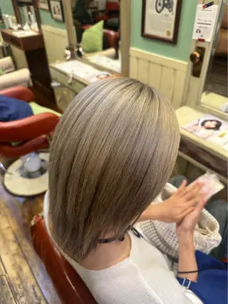 ショート Beehive💎 ARINAのヘアスタイル