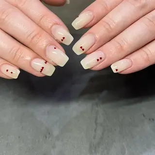 ネイル Ray. ちゅるん系ニュアンスのネイルデザイン