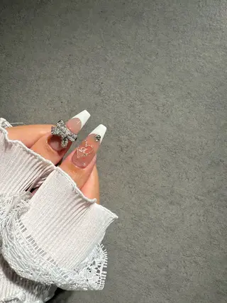 ネイル I-nailロング /ワンホン/キラキラのネイルデザイン