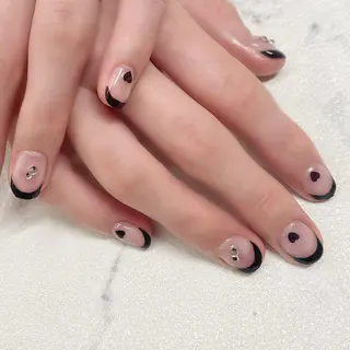 ネイル AYA Reginaのネイルデザイン