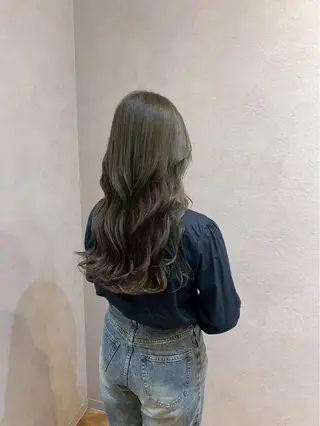 カラー 甲斐麻椰/ N°大分のヘアスタイル