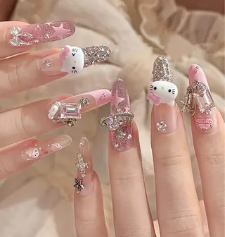 ネイル D-BEAUTY Nailsalonのネイルデザイン