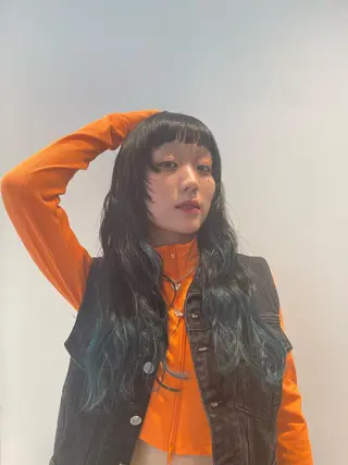 ミディアム パーマ tomo🍒パーマ ハイトーン似合わせのヘアスタイル