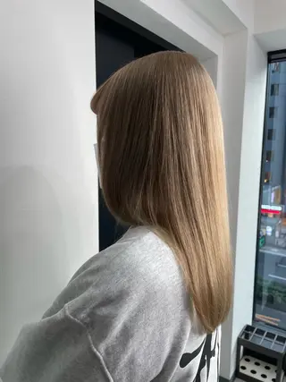 ロング 髪質改善艶髪✂︎小寺 透明感カラーのヘアスタイル