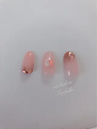 ネイル Farfalla Kieのネイルデザイン