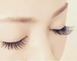 マツエク・マツパ SINCERELY シンシアリー🌈のネイルデザイン