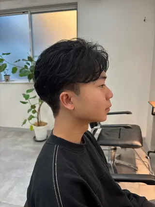 パーマ メンズ フェザーパーマ/韓国 /メンズカット/保立のヘアスタイル