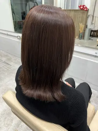 ミディアム カラー Plug所属・薮内 かえでのヘアスタイル