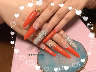 ネイル フラワー ムーンのネイルデザイン