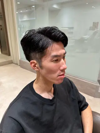 ショート パーマ メンズ 松本 涼大朗のヘアスタイル