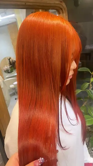 カラー ハイトーン縮毛/暖色 なーな🎀🤍のヘアスタイル