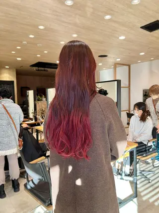 ロング カラー Oasisgarden所属・レイヤー/ブリーチ MOMOのヘアスタイル