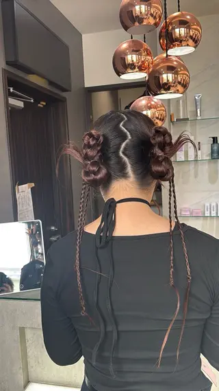 ヘアアレンジ 韓国ヘア/ブリーチ無 しWカラー/オリーブのヘアスタイル