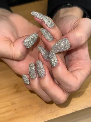 マツエク・マツパ VIVA NAIL所属・自爪を傷つけない フィルイン3500円のネイルデザイン