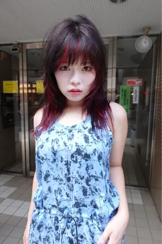 ミディアム カラー 顔周りレイヤー/韓国 ブリーチminamiのヘアスタイル