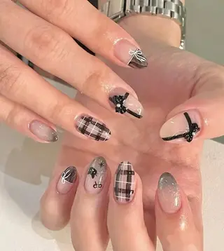 ネイル Oomiya 服部のネイルデザイン