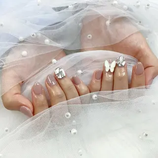 ネイル パーツ全部¥110 サロンミミのネイルデザイン