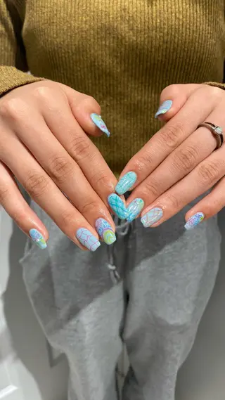 ネイル カンナ【Y2Kネイル /コーンロウ】のネイルデザイン