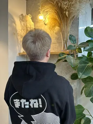 ショート カラー yuika .のヘアスタイル