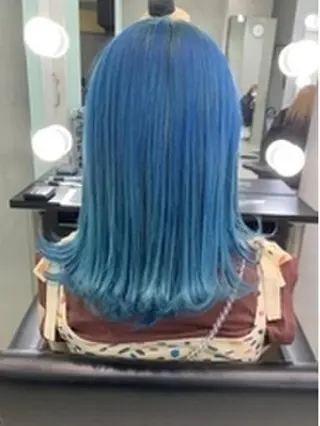 ミディアム カラー 前田 桃花のヘアスタイル