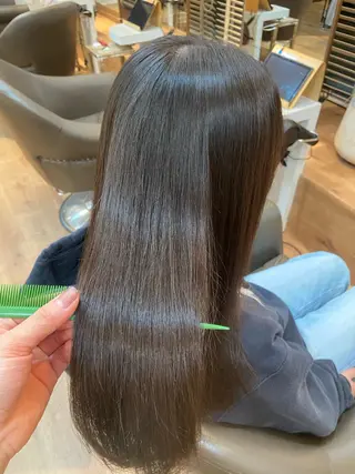 ロング 日髙 愛華のヘアスタイル