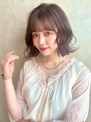 ミディアム カラー パーマ ヘアアレンジ Surpass所属・🌈小顔似合わせ SHIHO🌈のヘアスタイル