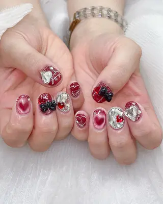 ネイル 五十嵐 美智のネイルデザイン