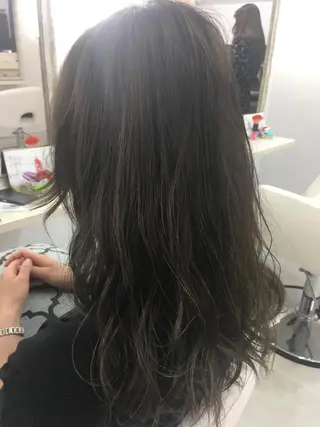 セミロング カラー 髪質改善 中川　翔のヘアスタイル