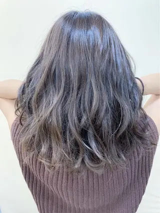 ミディアム H所属・H (エイチ) 烏丸御池店のヘアスタイル